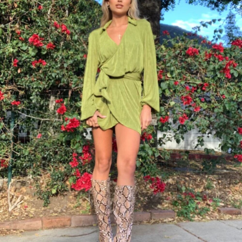 Princess Polly Green Party Time Faux Wrap Long Sleeve Mini Dress Size 10 Stretch